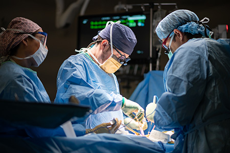 3 surgeons in the operating room